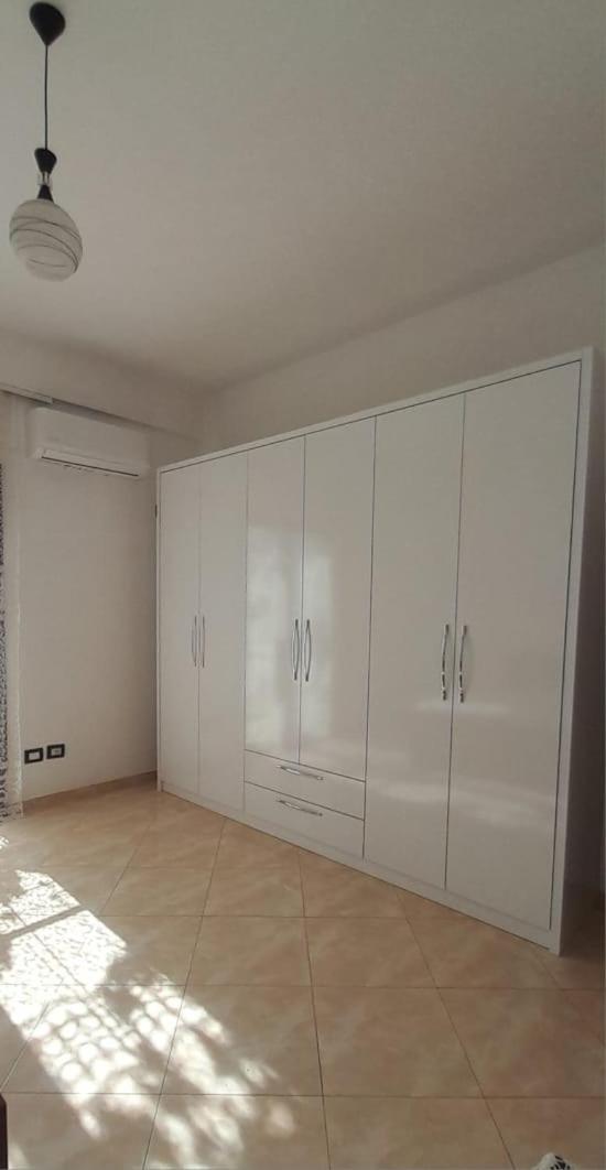 Casa Intera La Paghi Come Una Camera The Home With The Price Of A Room Дуррес Екстер'єр фото